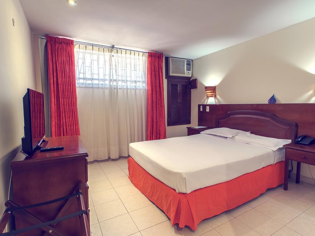 Hotel Palmetto Girardot Bagian luar foto