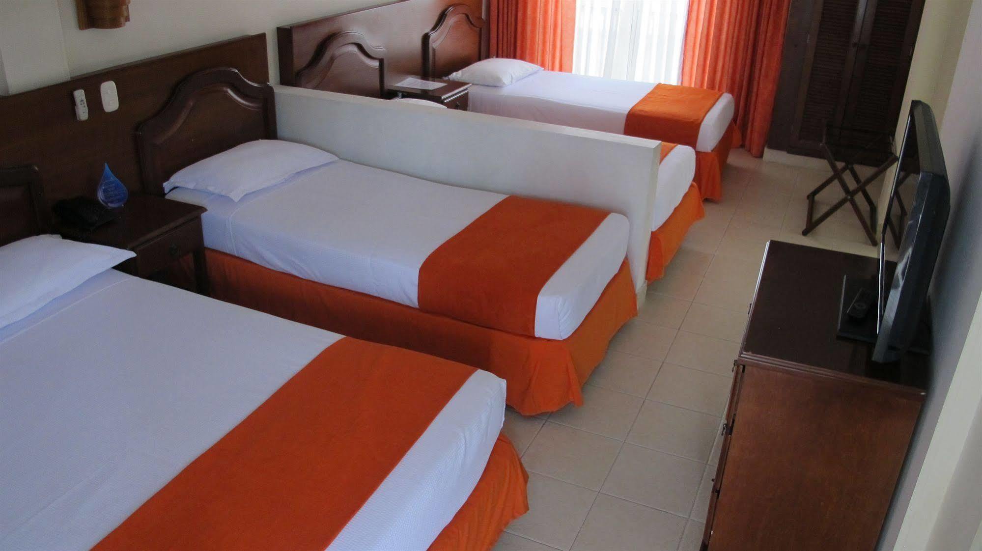 Hotel Palmetto Girardot Bagian luar foto